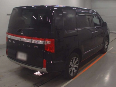 MITSUBISHI DELICA D:5