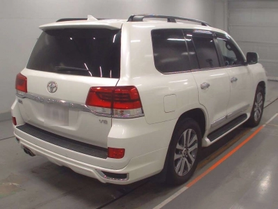 TOYOTA LAND CRUISER