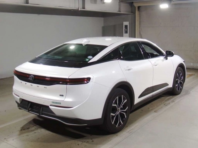 TOYOTA CROWN CROSSOVER