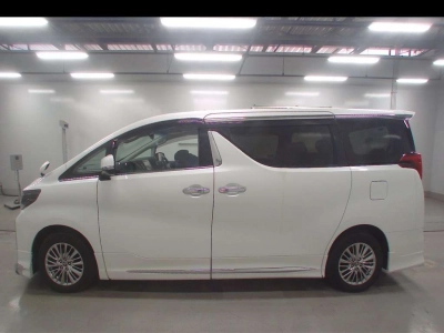TOYOTA ALPHARD HYBRID
