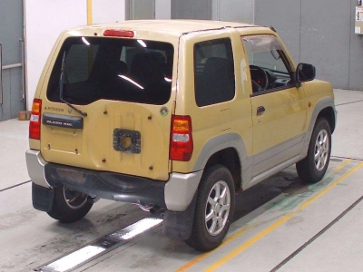 MITSUBISHI PAJERO MINI