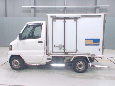 MITSUBISHI MINICAB TRUCK