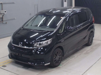 HONDA FREED + HYBRID