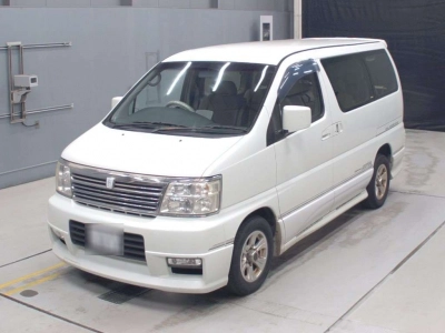 NISSAN ELGRAND