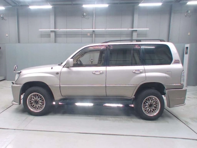TOYOTA LAND CRUISER 100