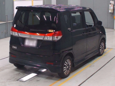 MITSUBISHI DELICA D:2