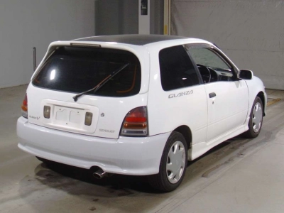 TOYOTA STARLET