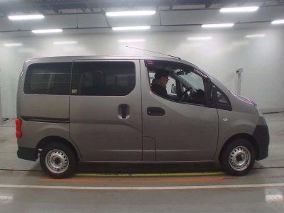 NISSAN NV200 VANETTE VAN