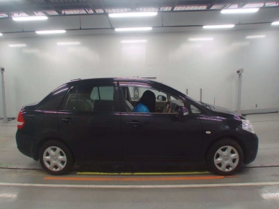 NISSAN TIIDA LATIO