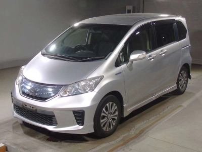 HONDA FREED HYBRID