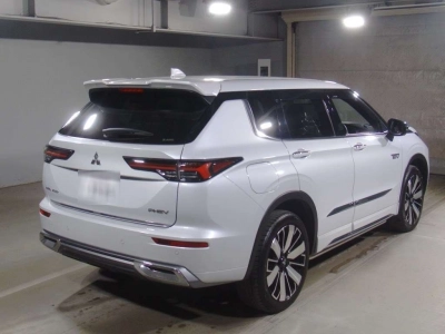 MITSUBISHI OUTLANDER PHEV