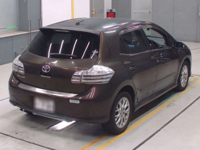TOYOTA BLADE