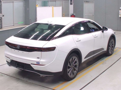 TOYOTA CROWN CROSSOVER