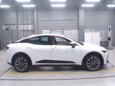 TOYOTA CROWN CROSSOVER