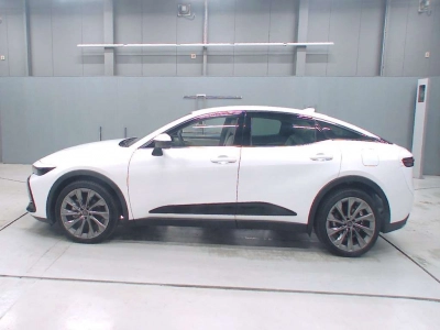 TOYOTA CROWN CROSSOVER