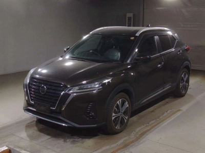 NISSAN KICKS