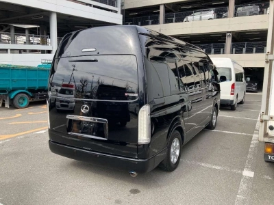 TOYOTA HIACE WAGON