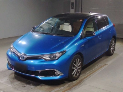 TOYOTA AURIS