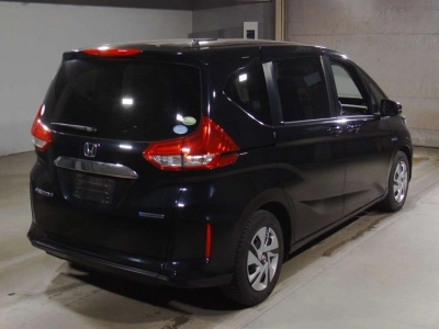 HONDA FREED + HYBRID