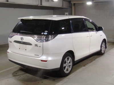 TOYOTA ESTIMA HYBRID