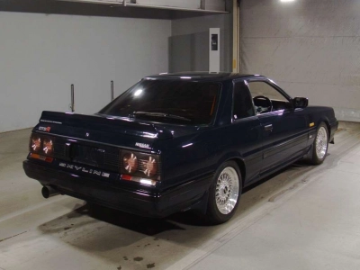 NISSAN SKYLINE
