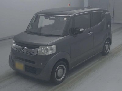 HONDA N-BOX SLASH