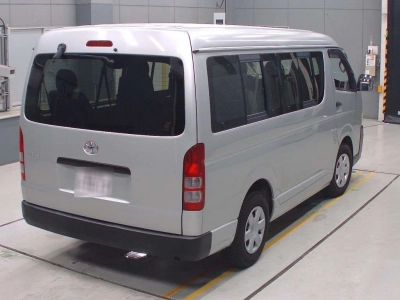 TOYOTA HIACE WAGON