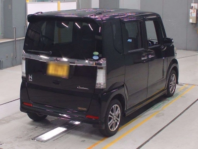 HONDA N BOX CUSTOM