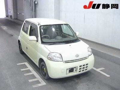 DAIHATSU ESSE
