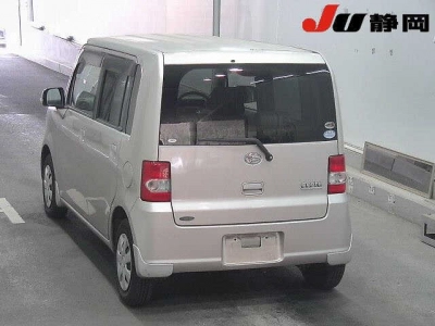 DAIHATSU MOVE CONTE