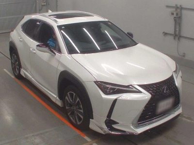LEXUS UX