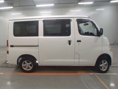 TOYOTA TOWN ACE VAN