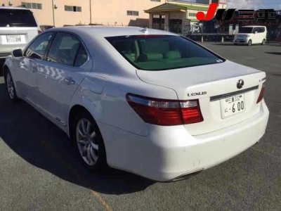 LEXUS LS