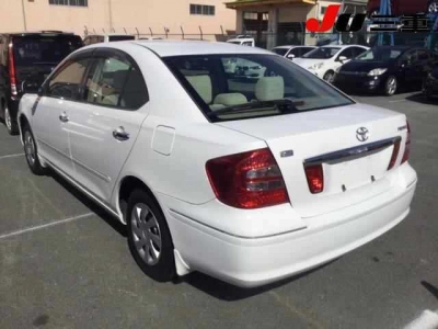 TOYOTA PREMIO