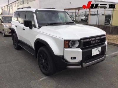 TOYOTA LAND CRUISER