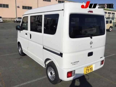 NISSAN NV100 CLIPPER