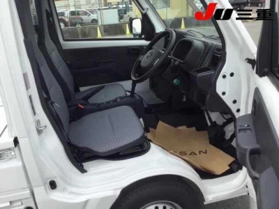 NISSAN CLIPPER TRUCK