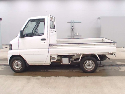 MITSUBISHI MINICAB TRUCK
