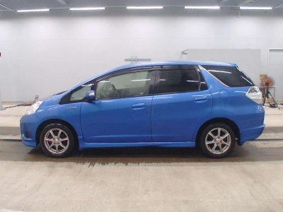 HONDA FIT SHUTTLE HYBRID