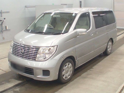 NISSAN ELGRAND