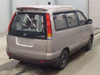 TOYOTA LITE ACE NOAH