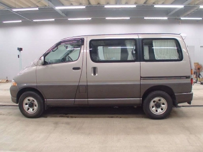 TOYOTA GRANVIA