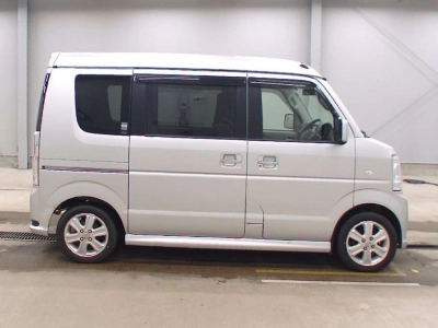 NISSAN NV100 CLIPPER RIO