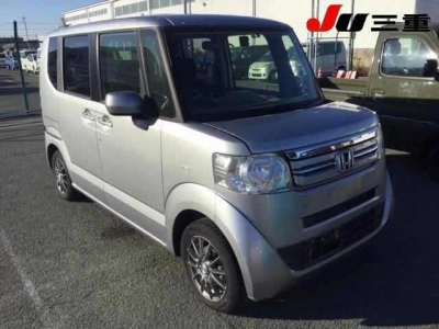 HONDA N BOX +