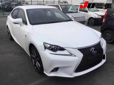 LEXUS IS