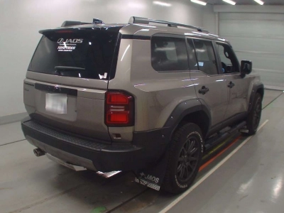 TOYOTA LAND CRUISER 250