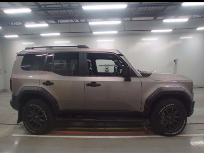 TOYOTA LAND CRUISER 250