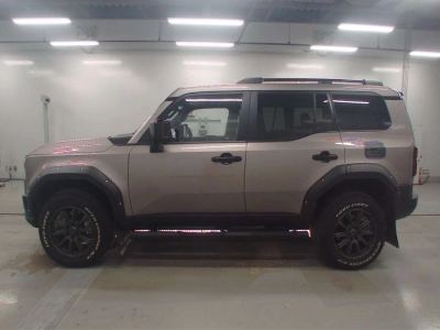 TOYOTA LAND CRUISER 250