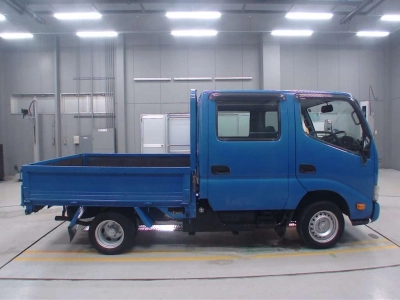 TOYOTA DYNA TRUCK