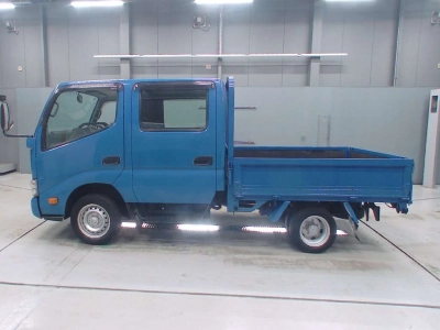 TOYOTA DYNA TRUCK